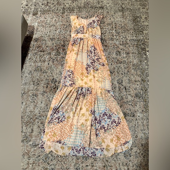 WAYF Tiered Maxi Dress - Picture 4 of 4